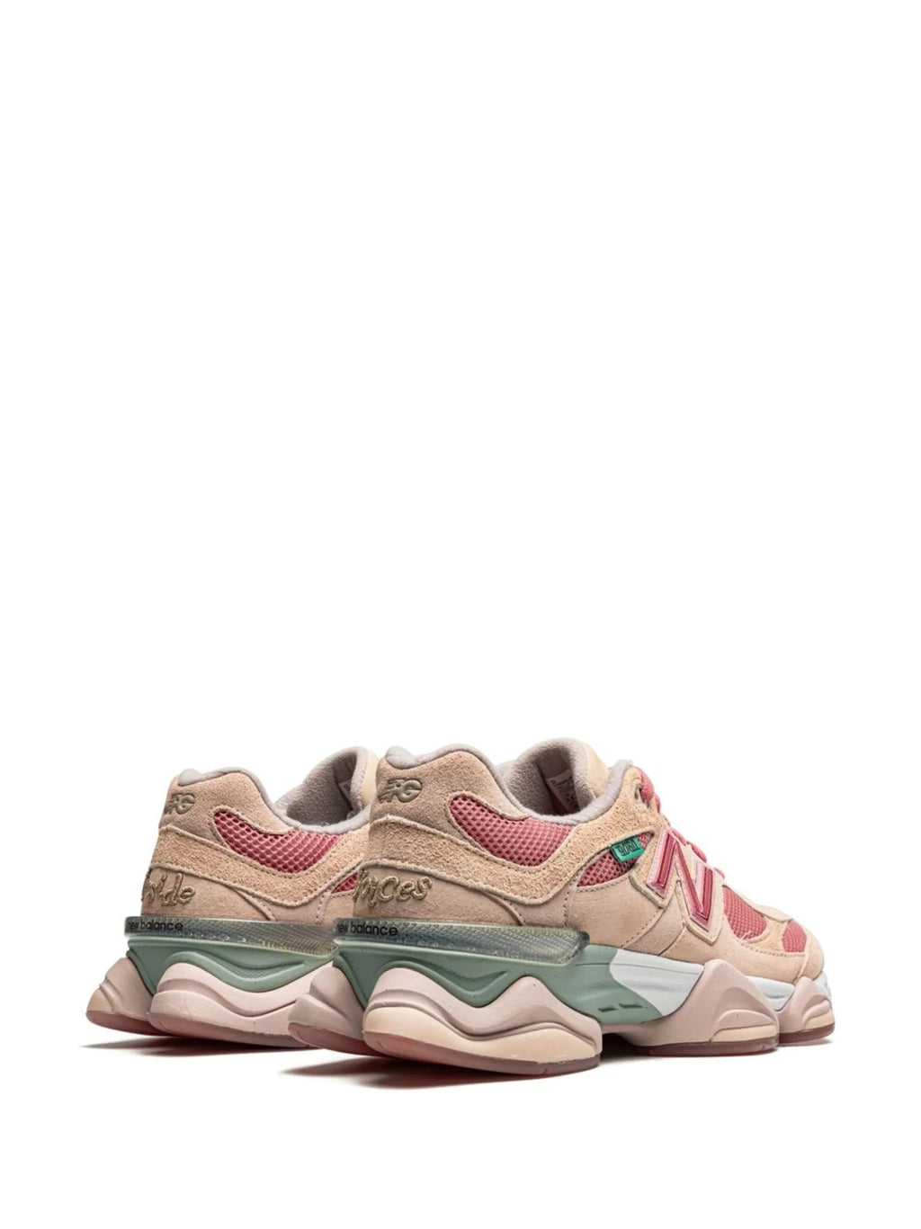 9060 Sneakers