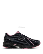 1906R Sneakers
