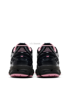 1906R Sneakers