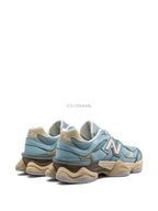 9060 Sneakers
