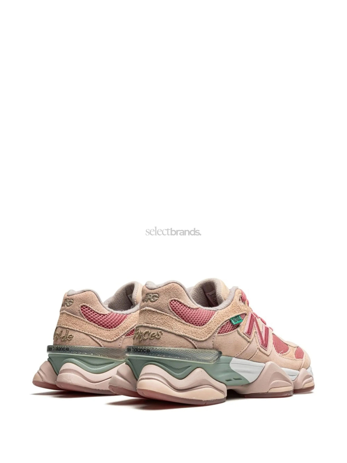 9060 Sneakers